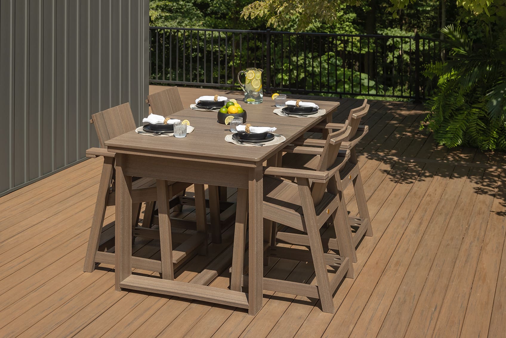 Simplicity Pub Table Set